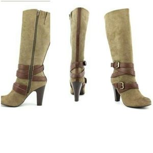 Fergalicious olive green boots euc